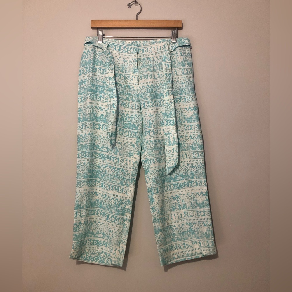 J. McLaughlin 100% Linen White Aqua Print Cropped Pants Women’s 8 Capris Coastal